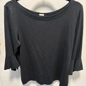 Lily Pulitzer Top with bell sleeves size L Blacl